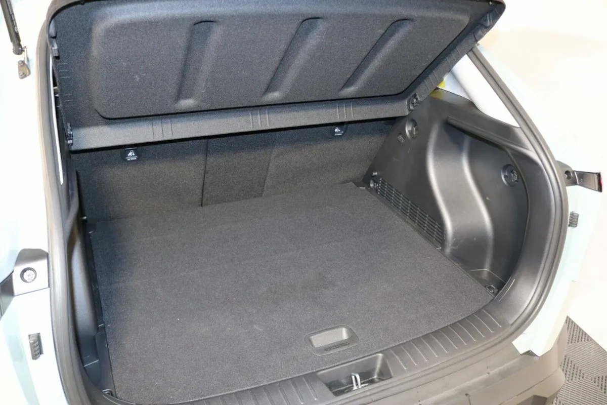 Hyundai KONA SUV, Petrol, 2025, Green