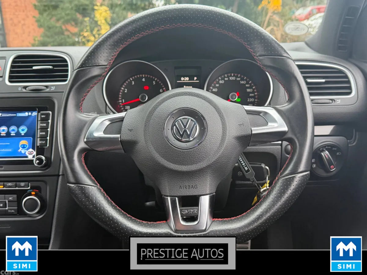 Volkswagen Golf Hatchback, Petrol, 2012, White