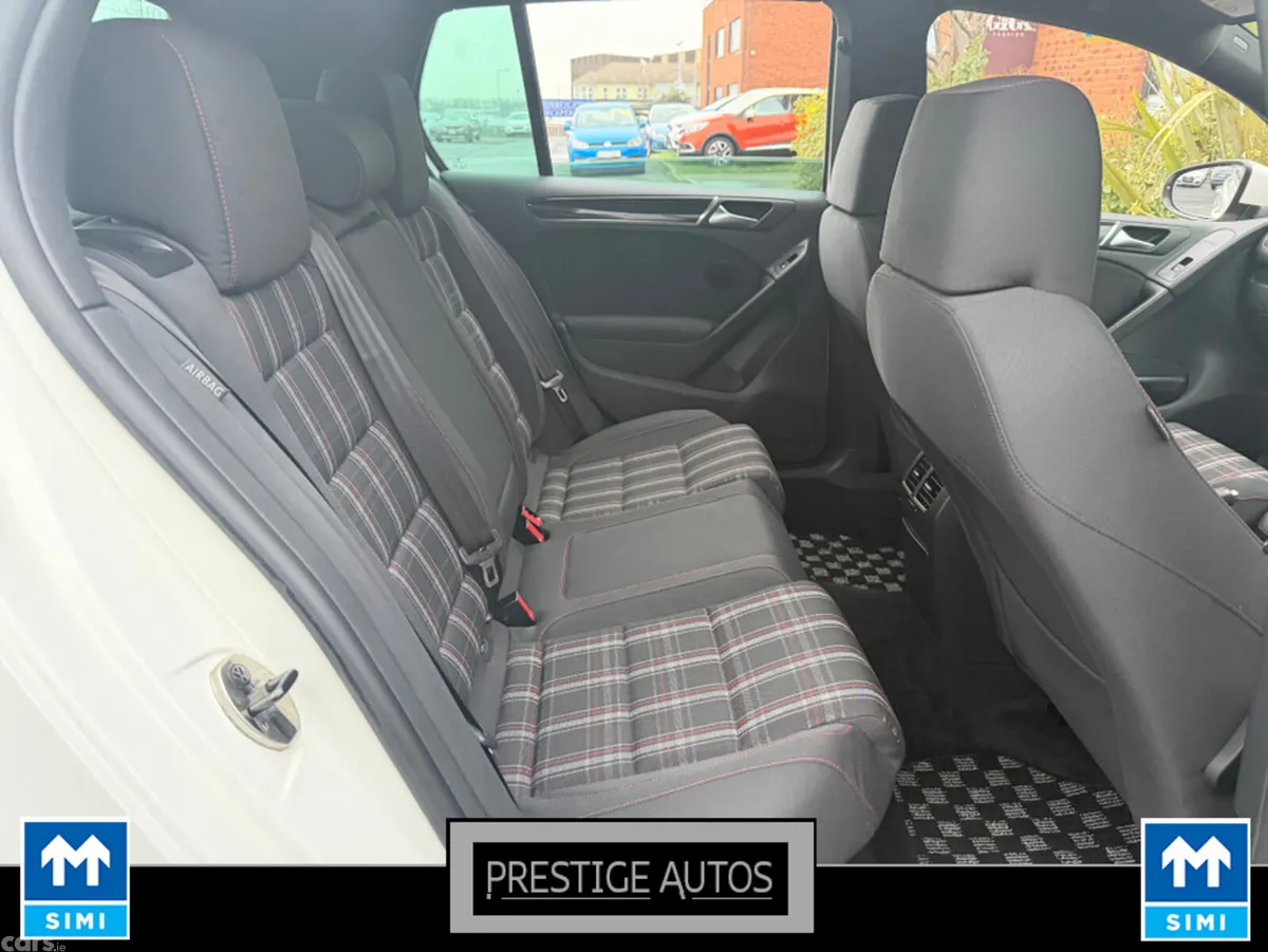 Volkswagen Golf Hatchback, Petrol, 2012, White