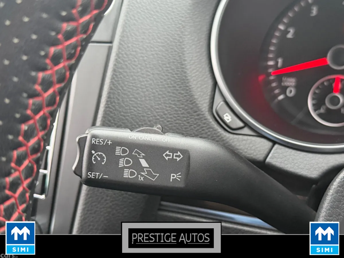 Volkswagen Golf Hatchback, Petrol, 2012, White
