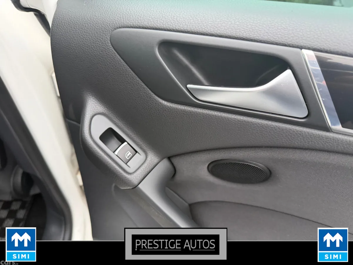 Volkswagen Golf Hatchback, Petrol, 2012, White