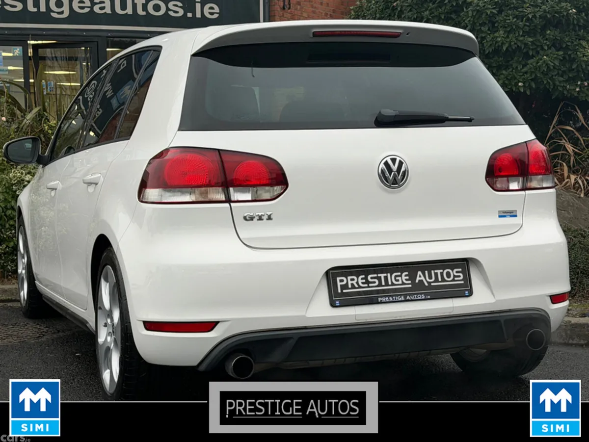 Volkswagen Golf Hatchback, Petrol, 2012, White