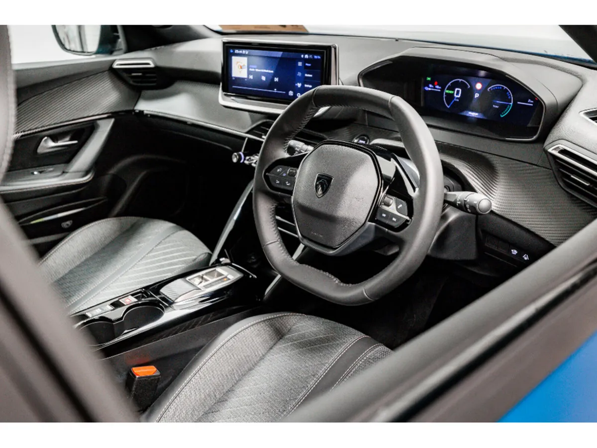 Peugeot 2008 SUV, Electric, 2026, Blue