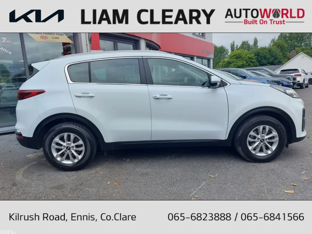 Kia Sportage MPV, Diesel Hybrid, 2021, White