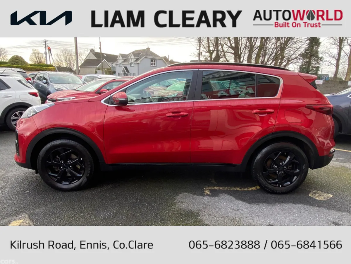 Kia Sportage MPV, Diesel Hybrid, 2022, Red