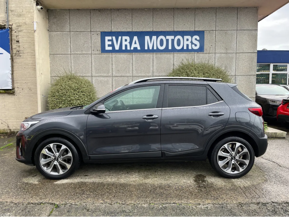 Kia Stonic Estate, Petrol, 2019, Grey