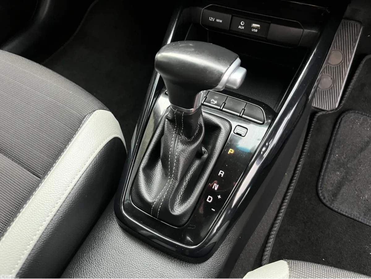 Kia Stonic Estate, Petrol, 2019, Grey