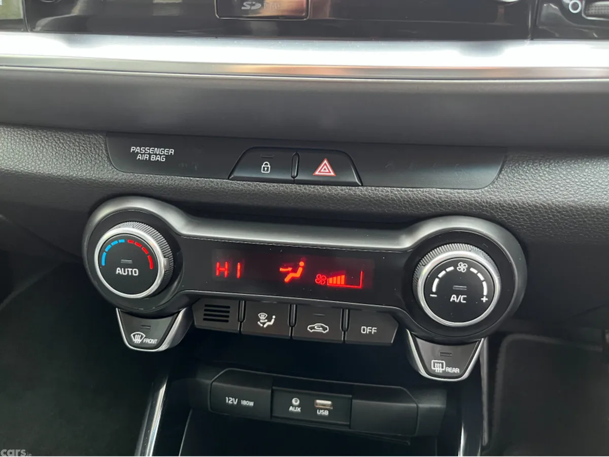 Kia Stonic Estate, Petrol, 2019, Grey