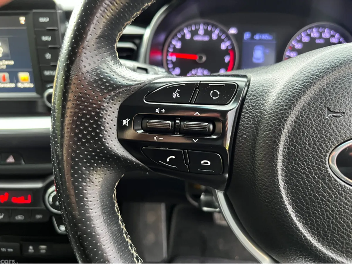 Kia Stonic Estate, Petrol, 2019, Grey