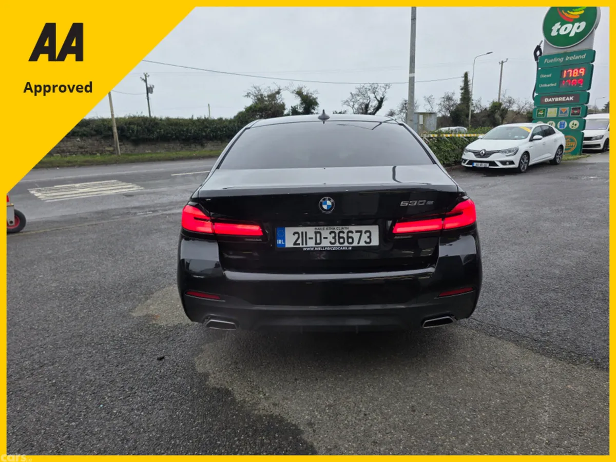 BMW 5-Series Saloon, Petrol Plug-in Hybrid, 2021, Black