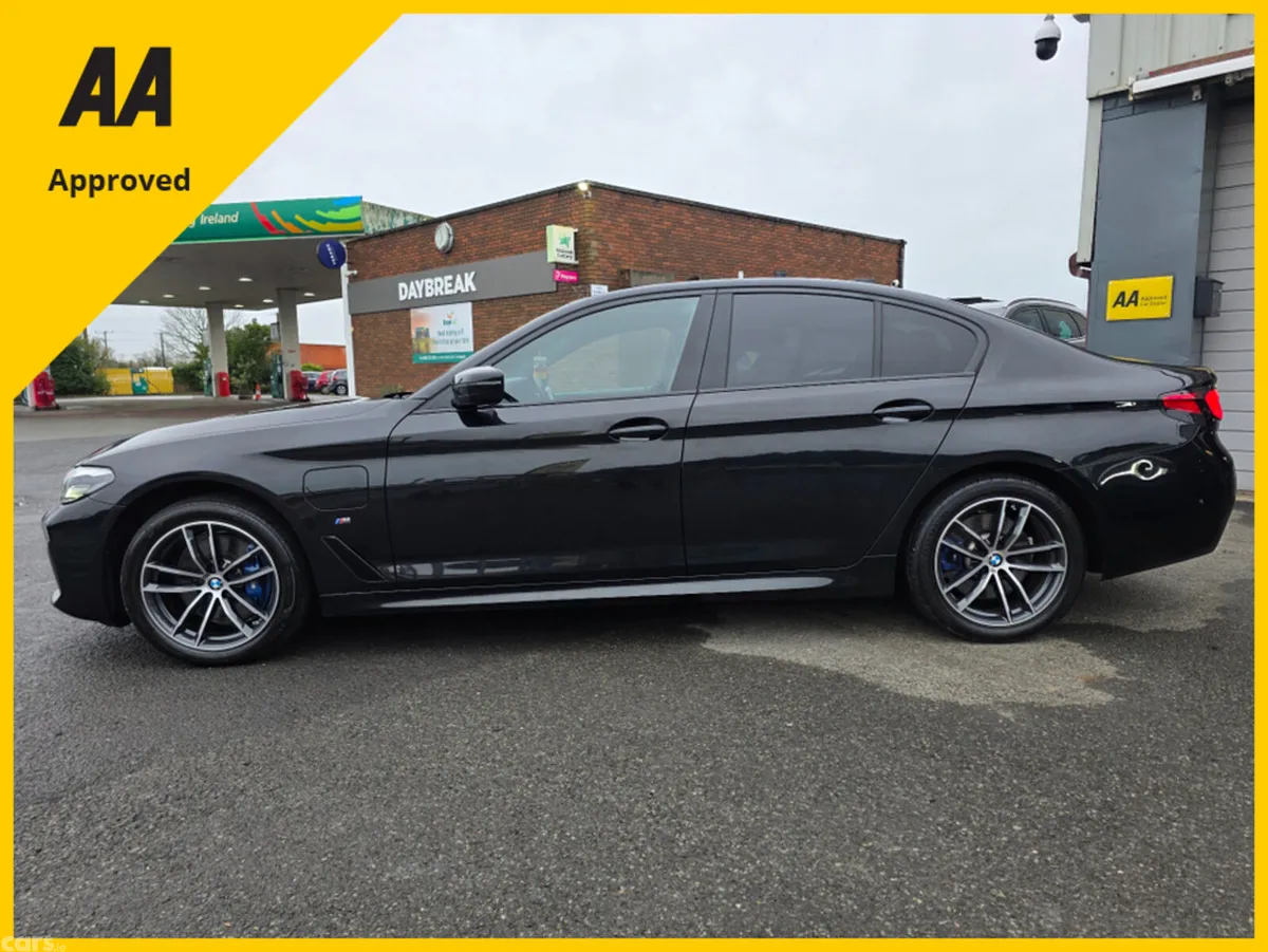 BMW 5-Series Saloon, Petrol Plug-in Hybrid, 2021, Black