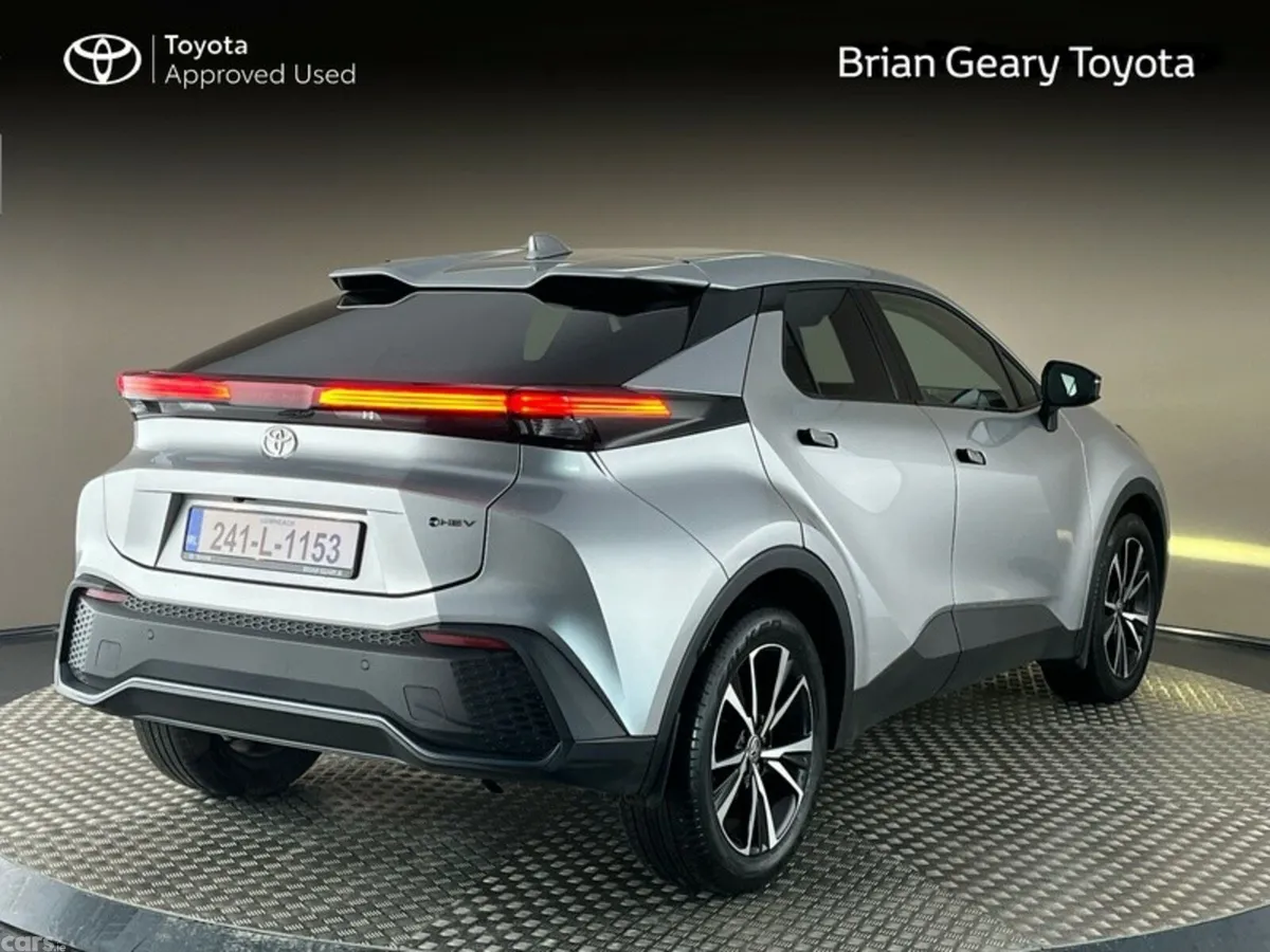 Toyota C-HR SUV, Petrol Hybrid, 2024, Silver