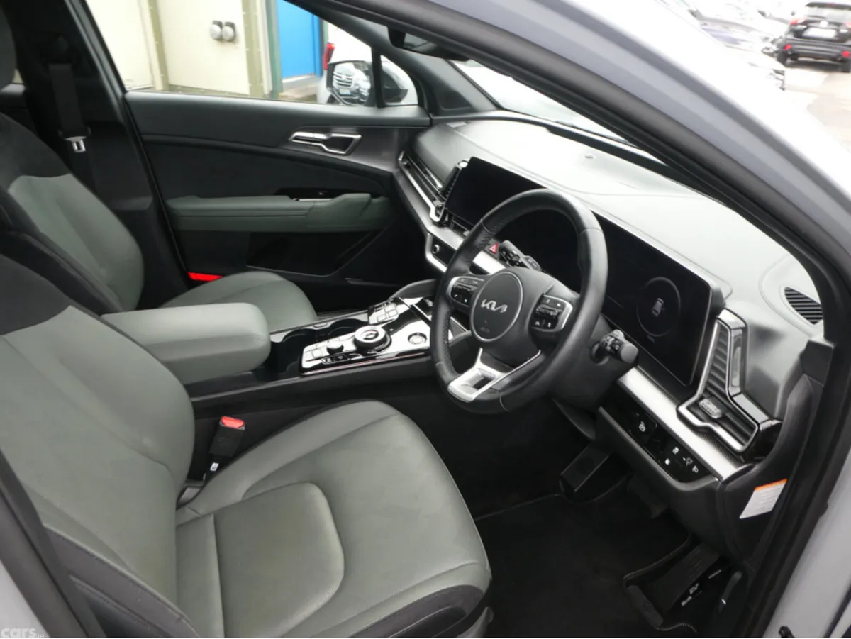 Kia Sportage MPV, Petrol Plug-in Hybrid, 2024, Grey
