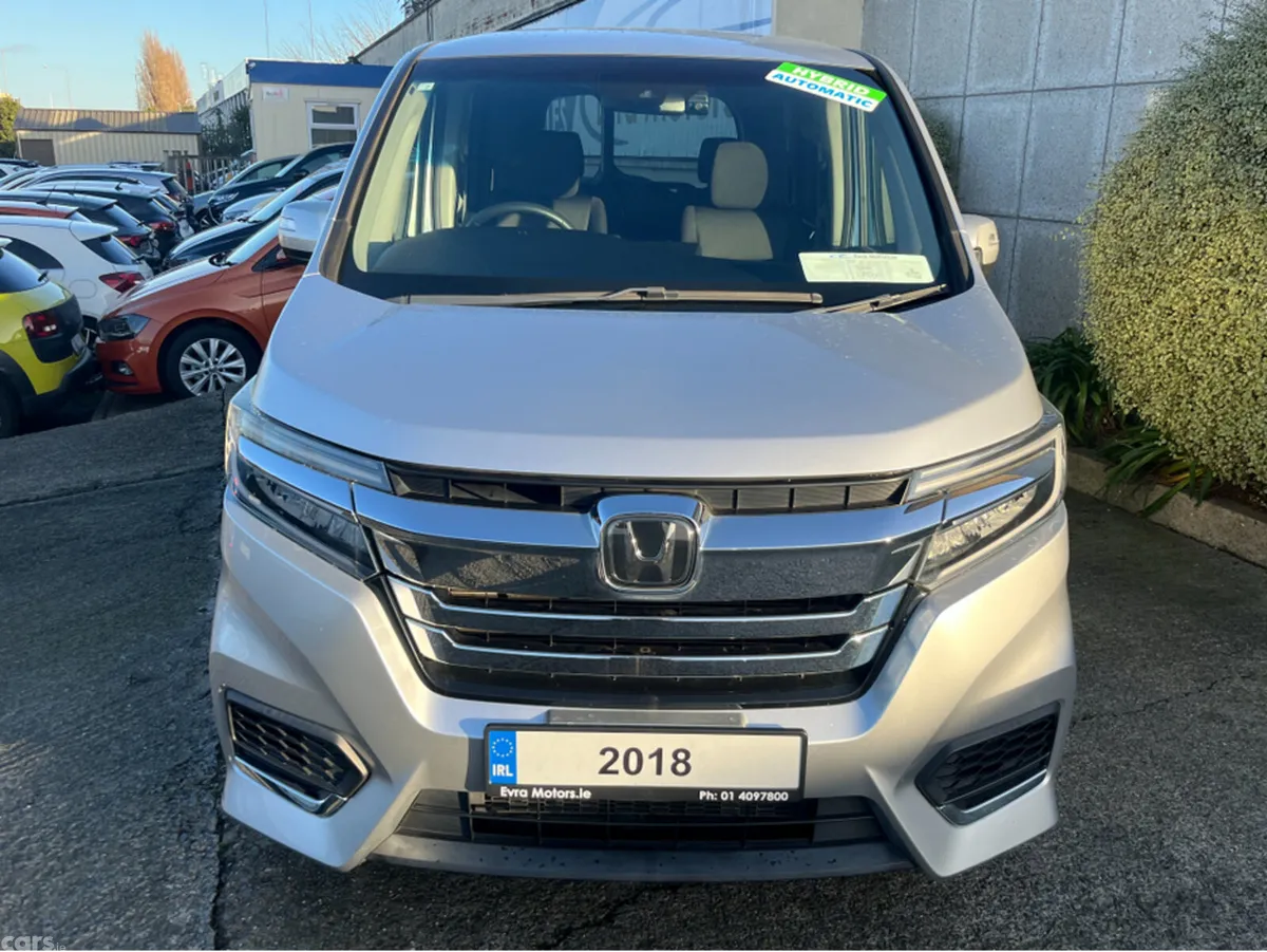 Honda Stepwagon MPV, Petrol Hybrid, 2018, Silver