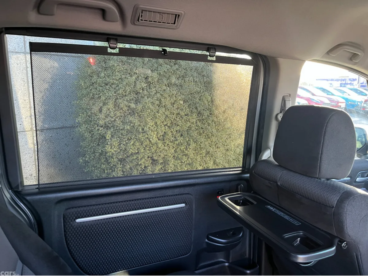Honda Stepwagon MPV, Petrol Hybrid, 2018, Silver
