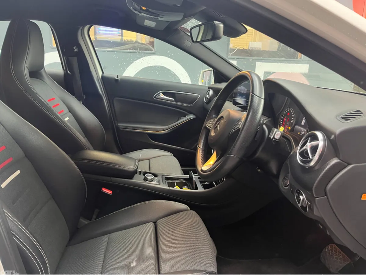 Mercedes-Benz A-Class Hatchback, Petrol, 2018, White
