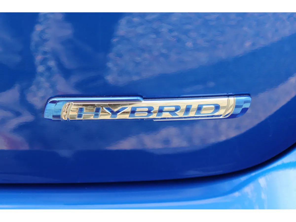 Suzuki Swift Hatchback, Petrol Hybrid, 2027, Blue