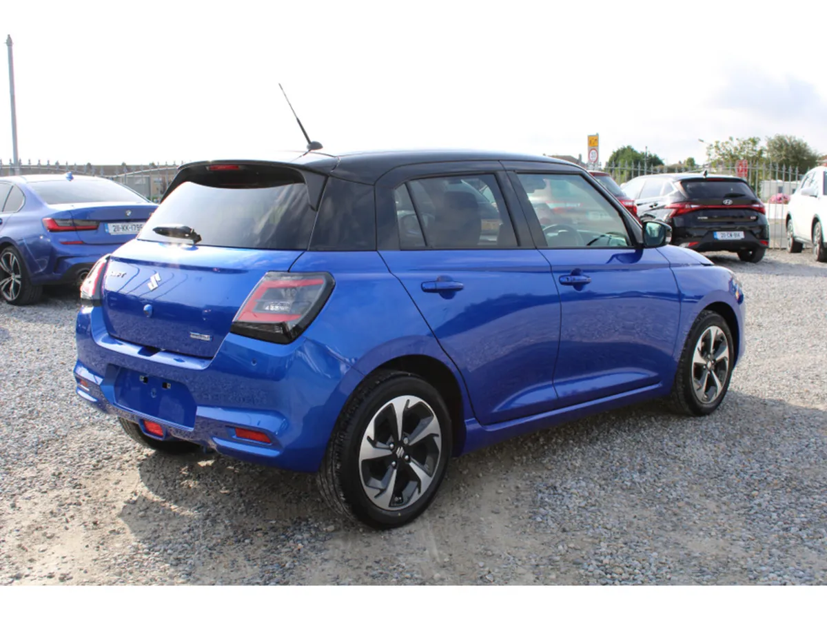 Suzuki Swift Hatchback, Petrol Hybrid, 2027, Blue