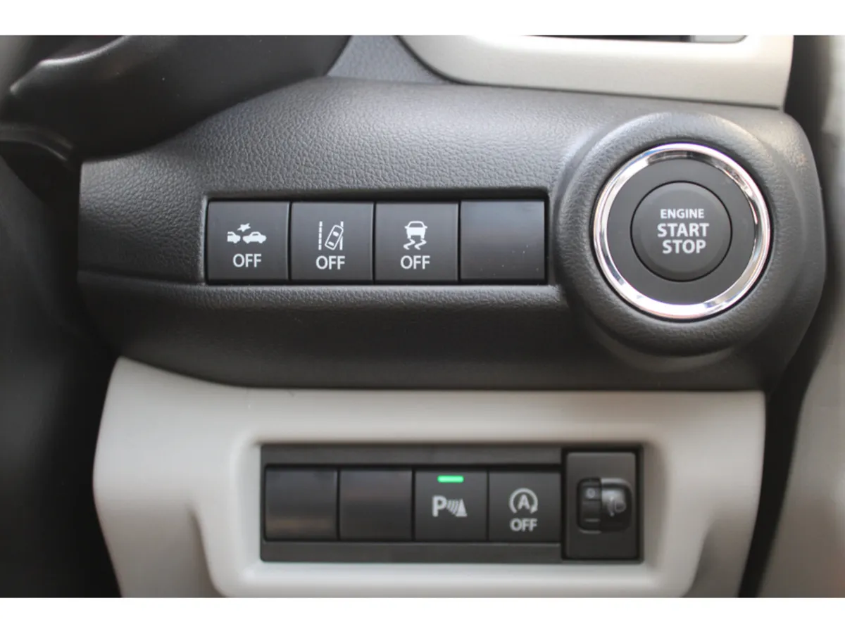 Suzuki Swift Hatchback, Petrol Hybrid, 2027, Blue