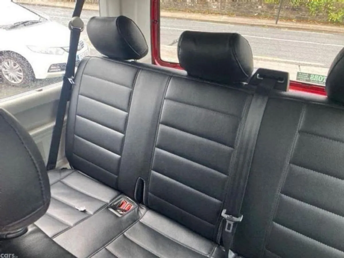 Volkswagen Caravelle MPV, Diesel, 2019, Red