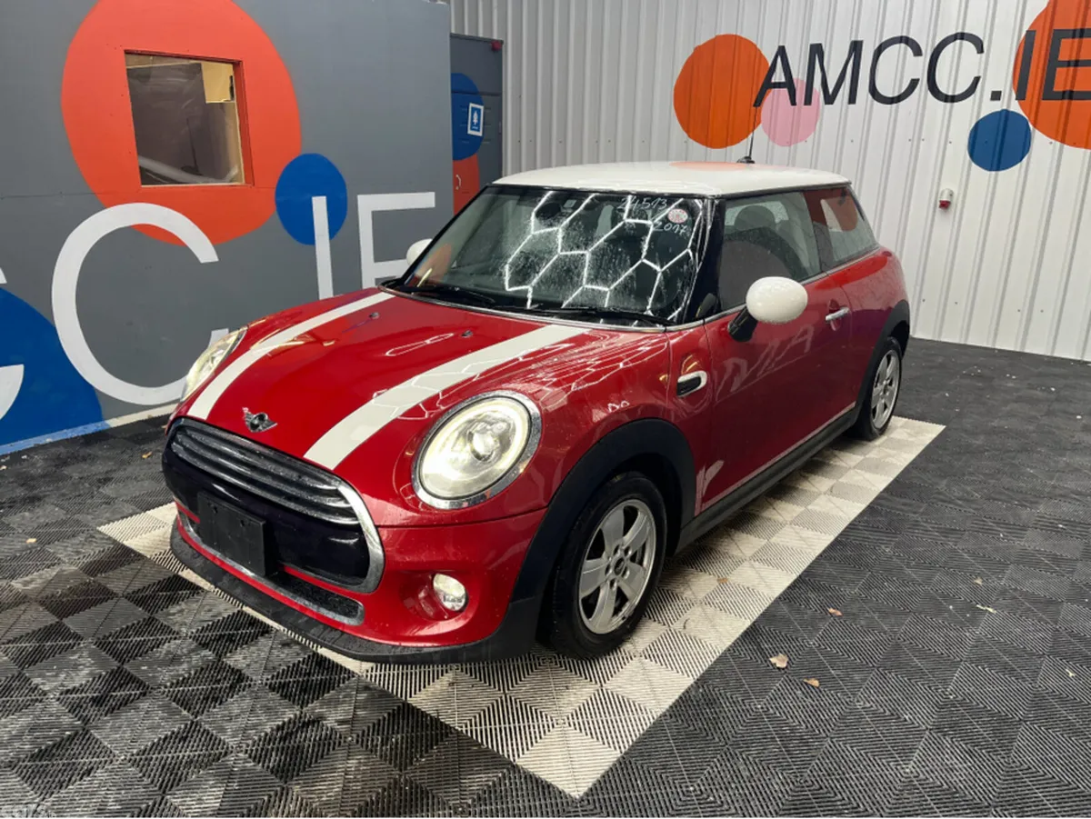 Mini Cooper Hatchback, Diesel, 2017, Red