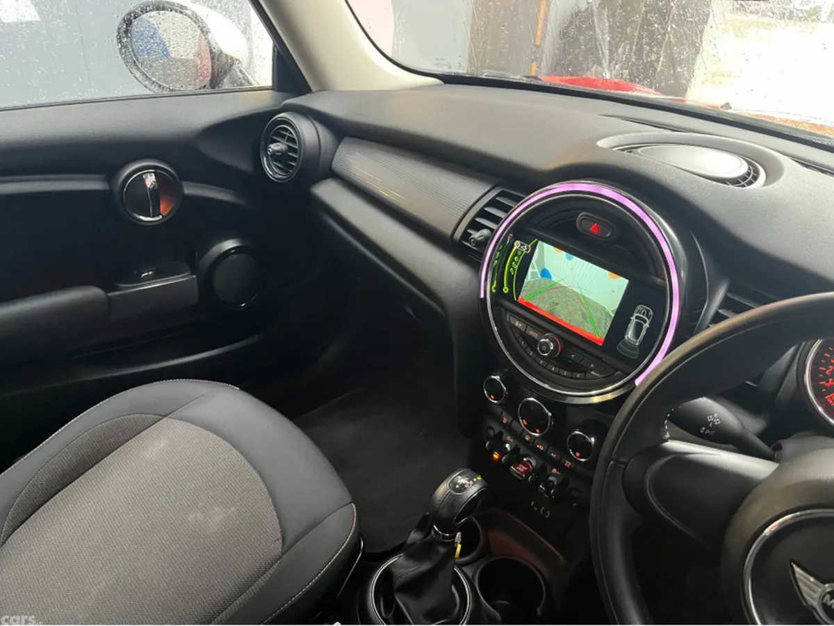 Mini Cooper Hatchback, Diesel, 2017, Red