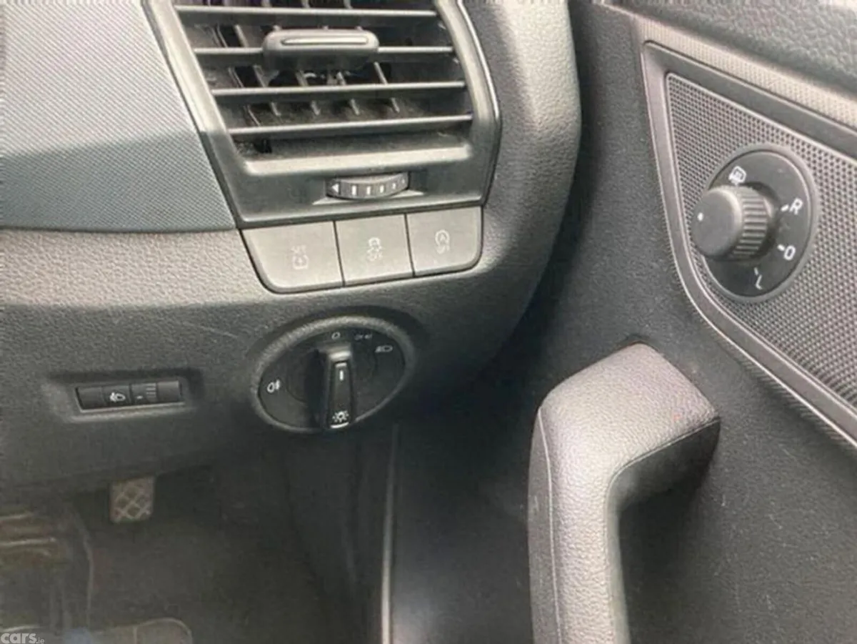 Skoda Fabia Hatchback, Petrol, 2018, Red