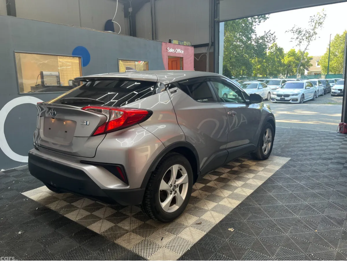 Toyota C-HR SUV, Petrol Hybrid, 2017, Grey
