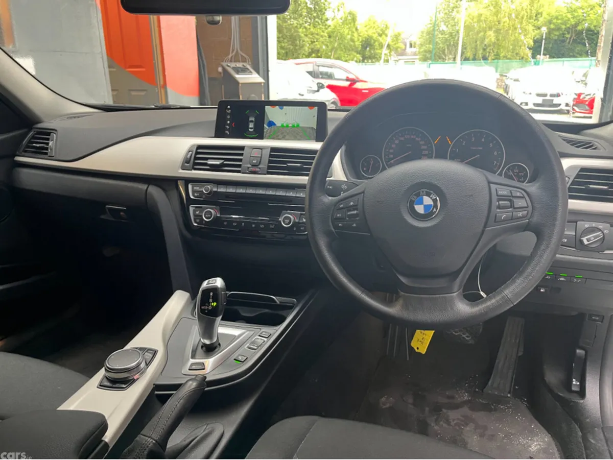 BMW 3-Series Saloon, Petrol Plug-in Hybrid, 2018, White