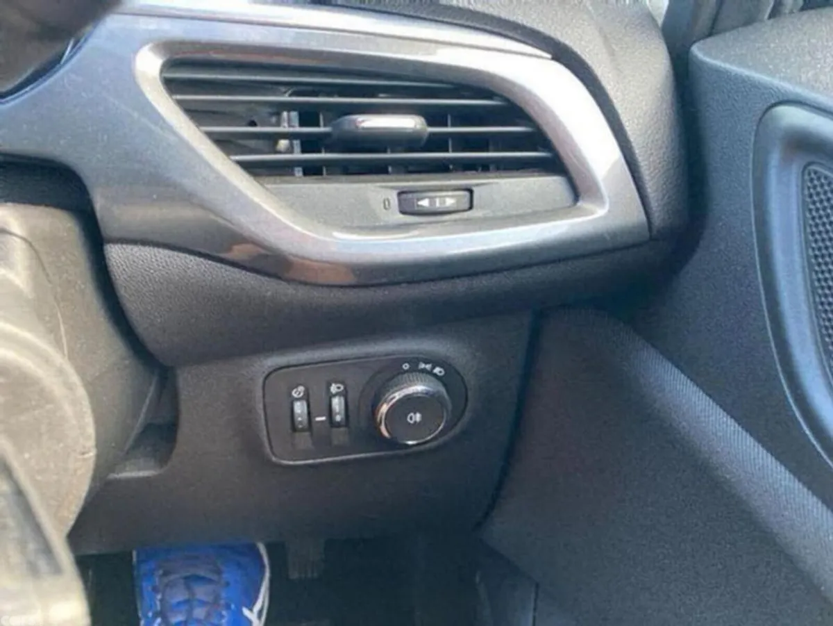 Opel Corsa Hatchback, Petrol, 2019, Black