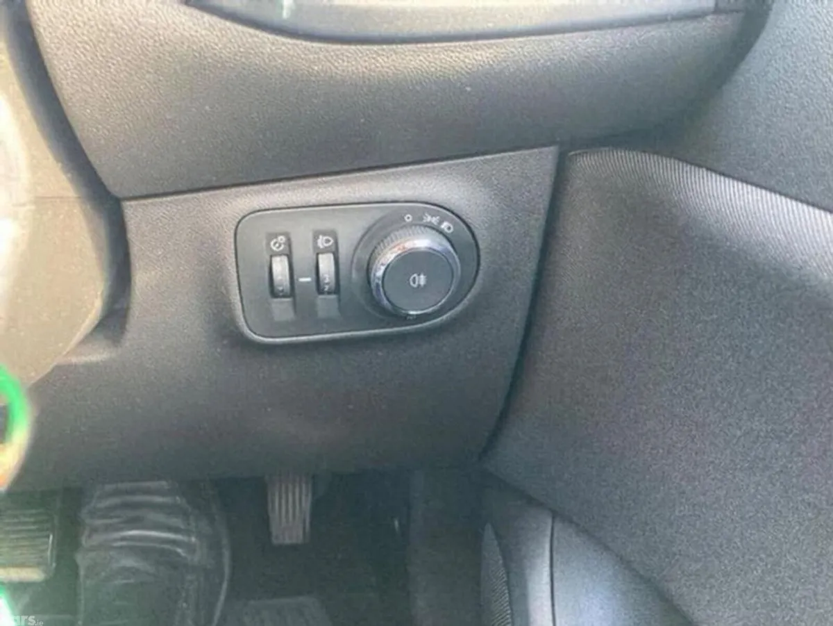 Opel Corsa Hatchback, Petrol, 2019, Black