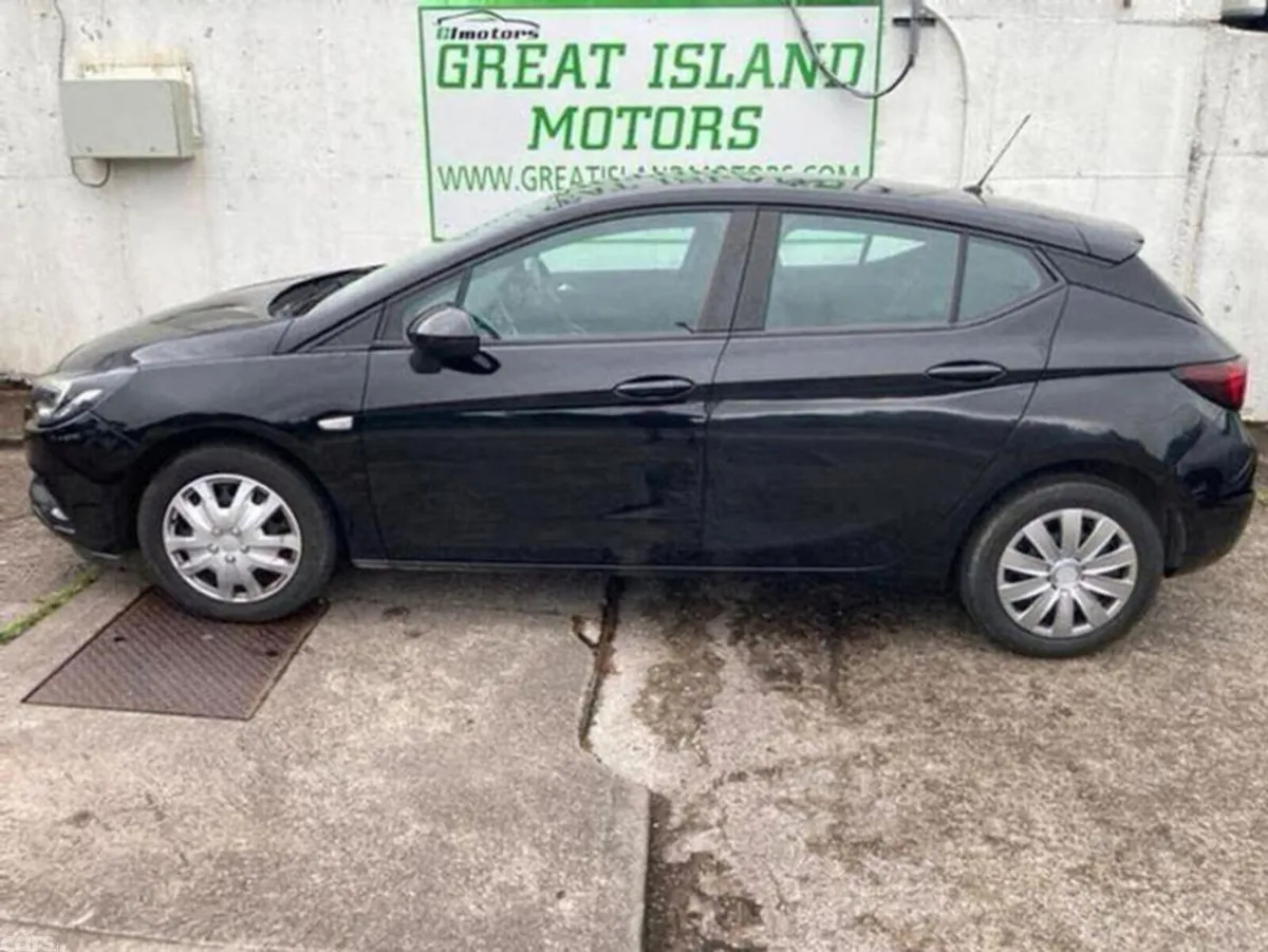 Opel Astra Hatchback, Petrol, 2019, Black