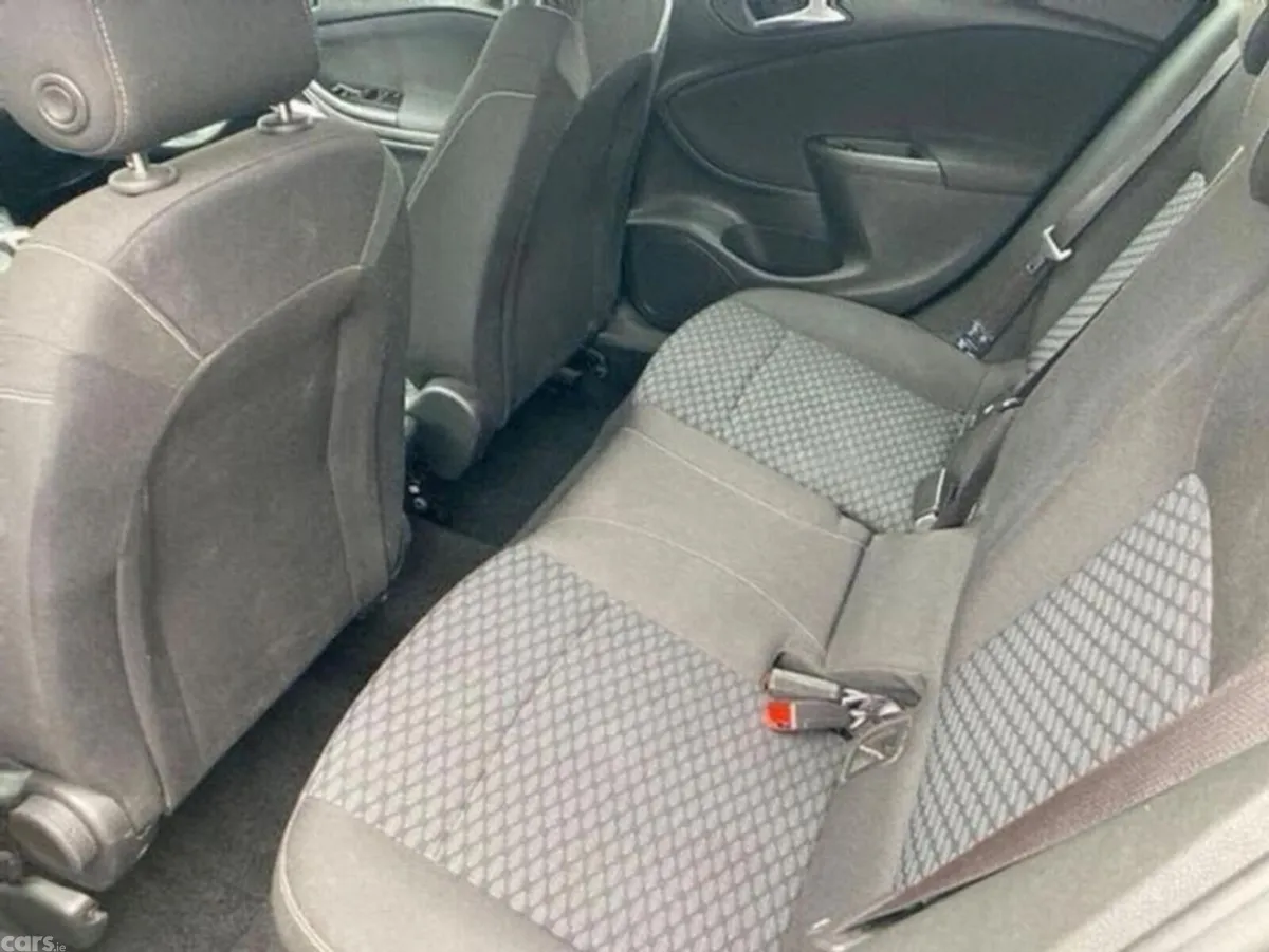 Opel Astra Hatchback, Petrol, 2019, Black