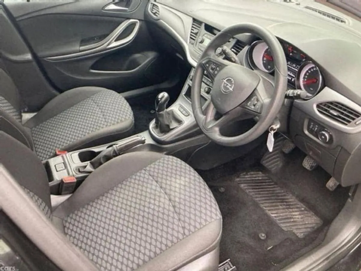 Opel Astra Hatchback, Petrol, 2019, Black