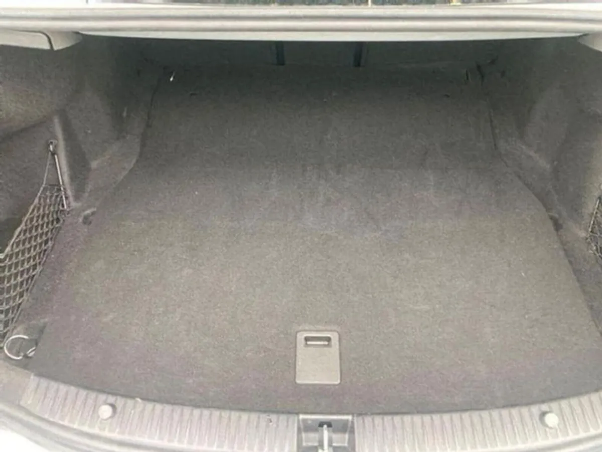 Mercedes-Benz C-Class Saloon, Petrol, 2016, Silver
