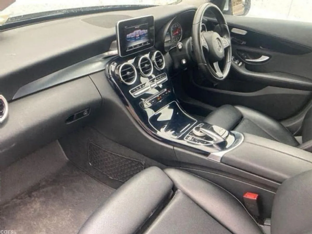 Mercedes-Benz C-Class Saloon, Petrol, 2016, Silver
