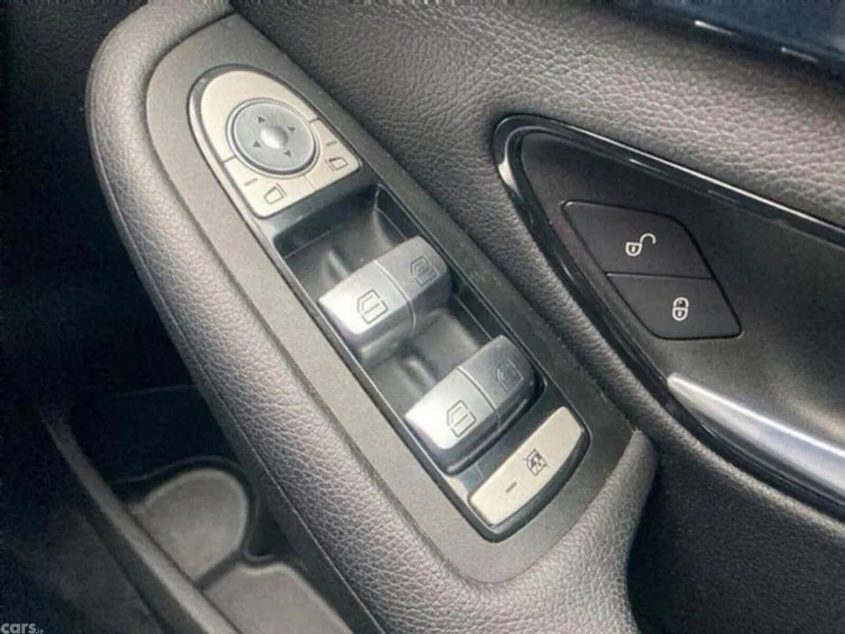 Mercedes-Benz C-Class Saloon, Petrol, 2016, Silver
