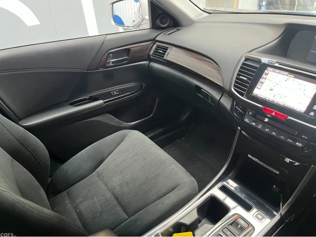 Honda Accord Saloon, Petrol Hybrid, 2018, Silver