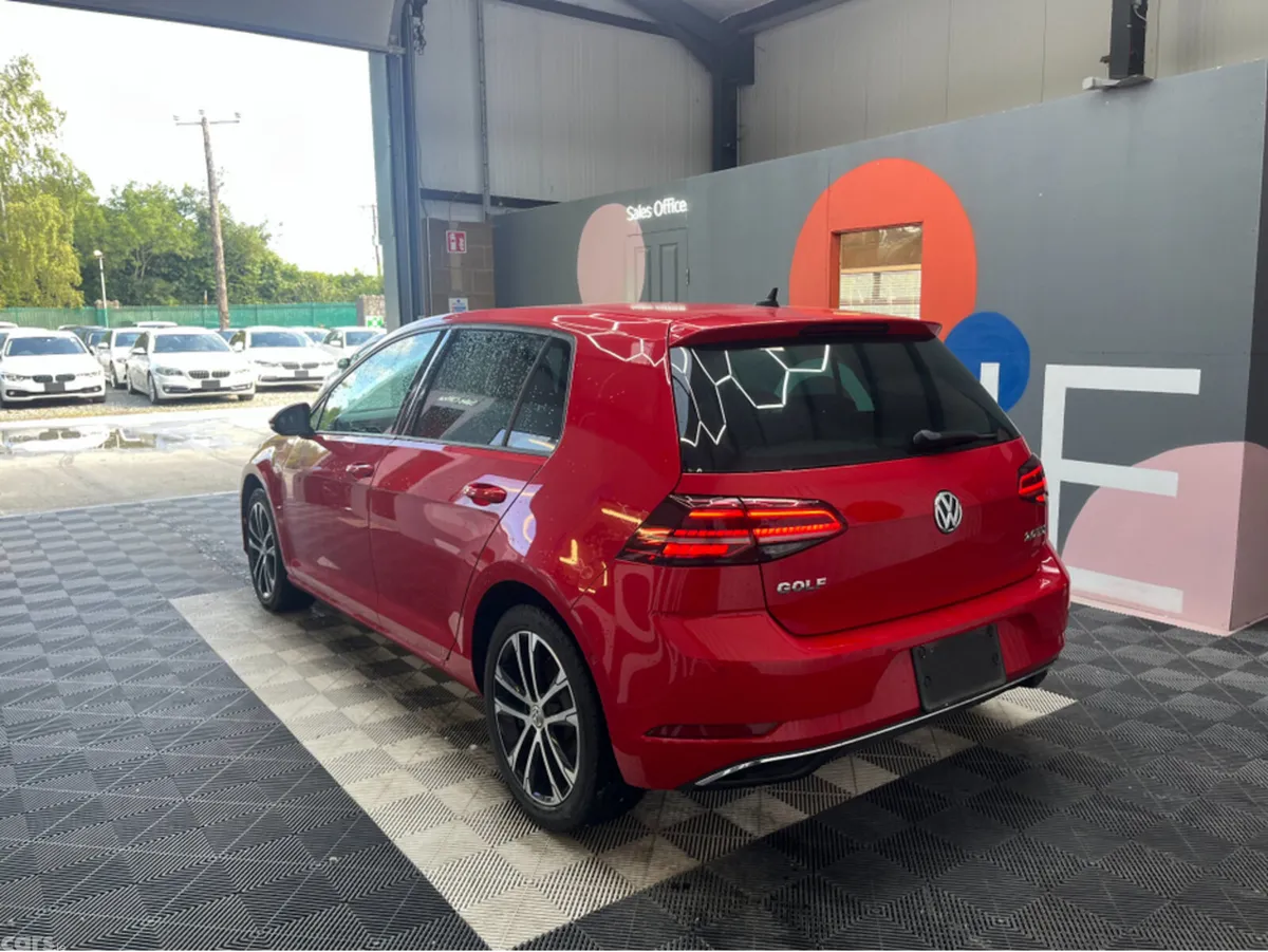 Volkswagen Golf Hatchback, Diesel, 2020, Red