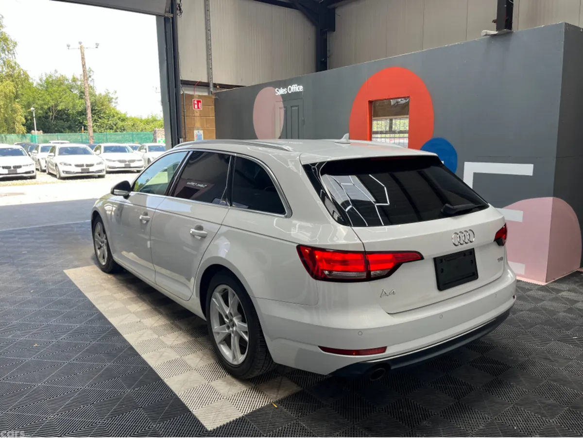 Audi A4 Estate, Petrol, 2017, White