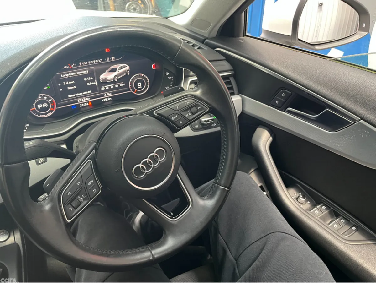 Audi A4 Estate, Petrol, 2017, White