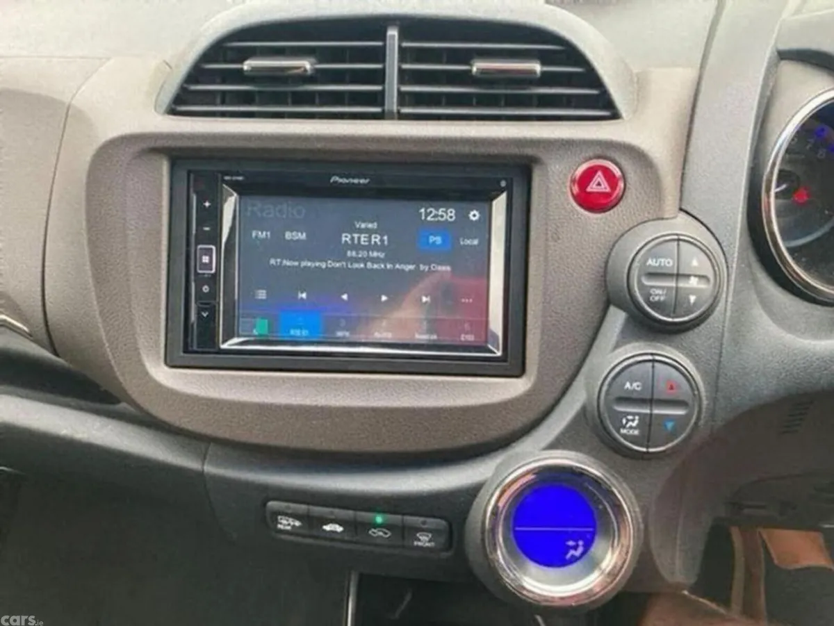 Honda Shuttle Hatchback, Petrol Hybrid, 2013, Grey