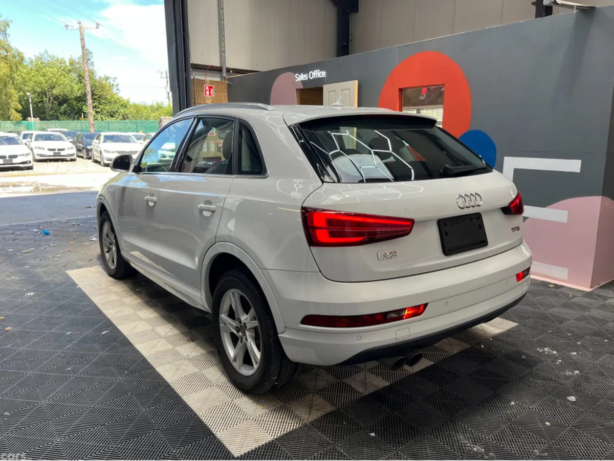 Audi Q3 SUV, Petrol, 2016, White