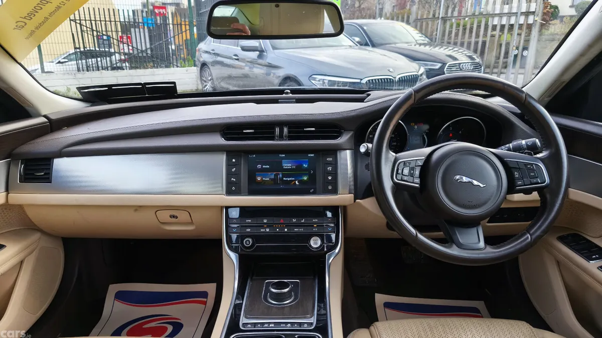 Jaguar XF Saloon, Diesel, 2016, Black