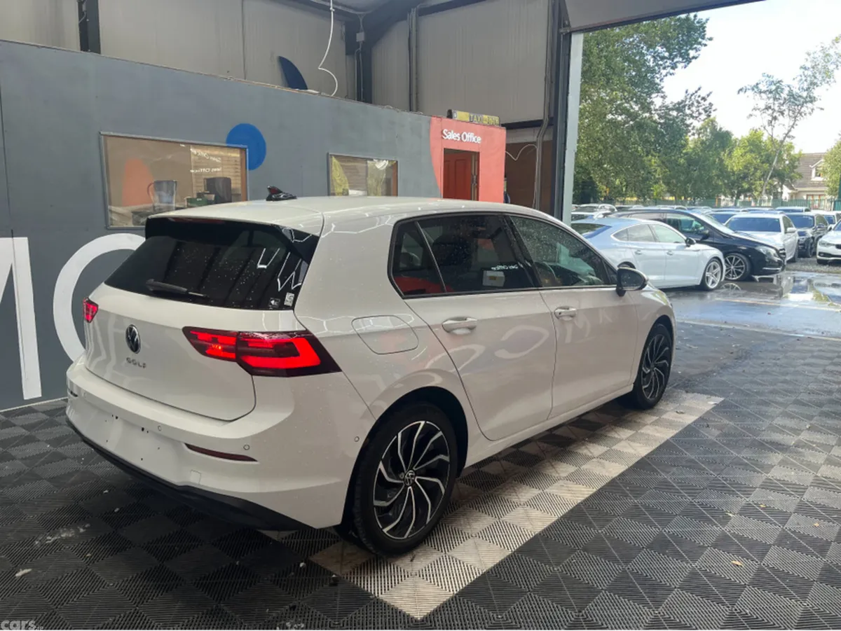 Volkswagen Golf Hatchback, Diesel, 2022, White