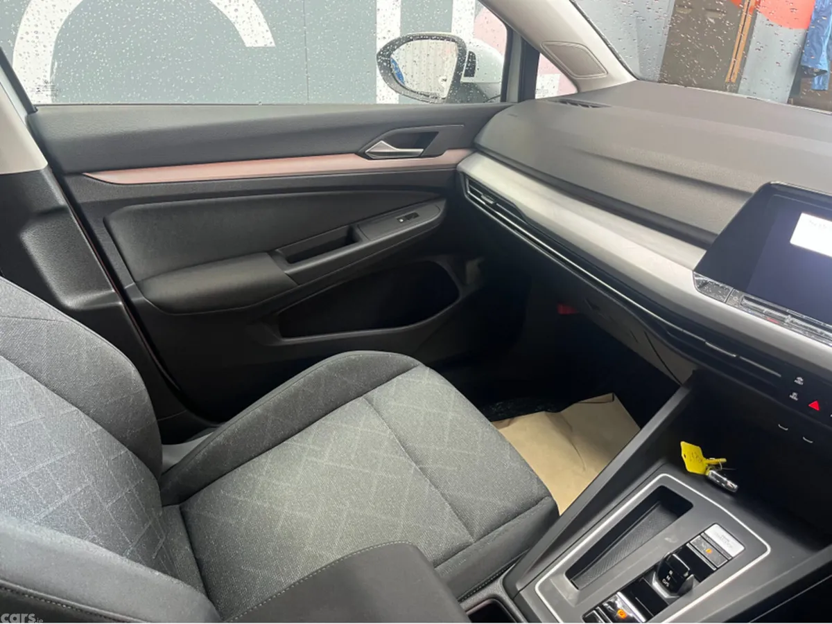 Volkswagen Golf Hatchback, Diesel, 2022, White
