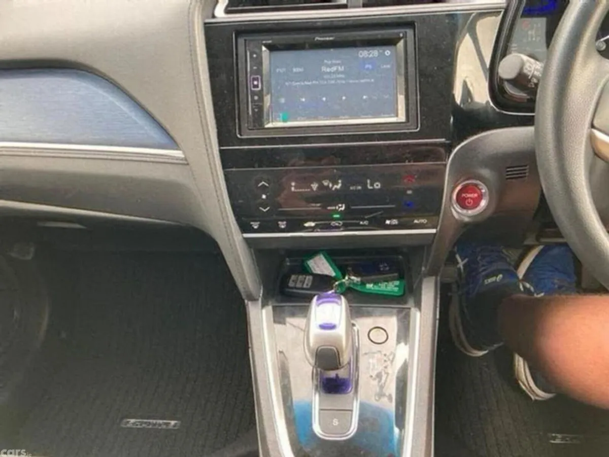 Honda Shuttle Estate, Petrol Hybrid, 2016, Black
