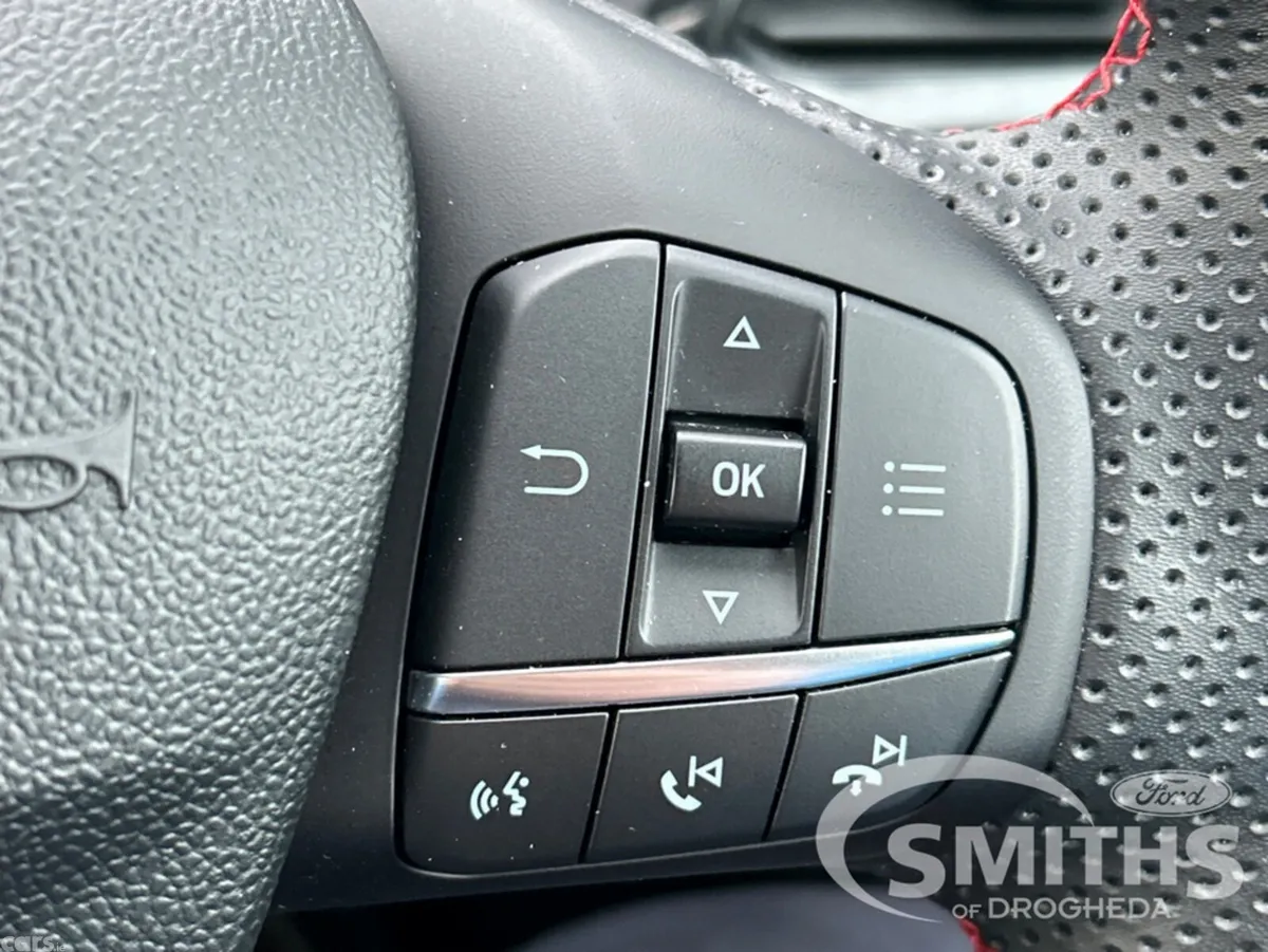 Ford Puma MPV, Petrol Hybrid, 2023, Red
