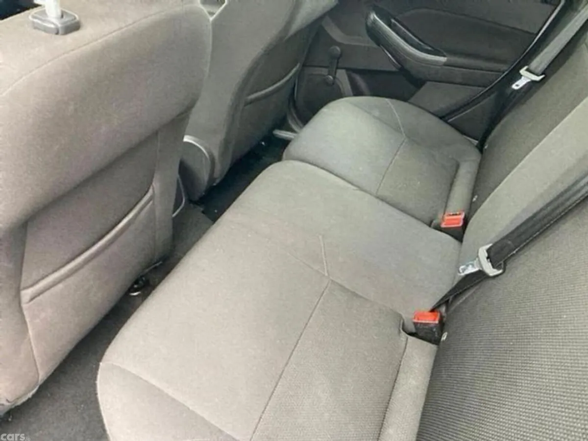 Ford Focus Hatchback, Diesel, 2018, Grey