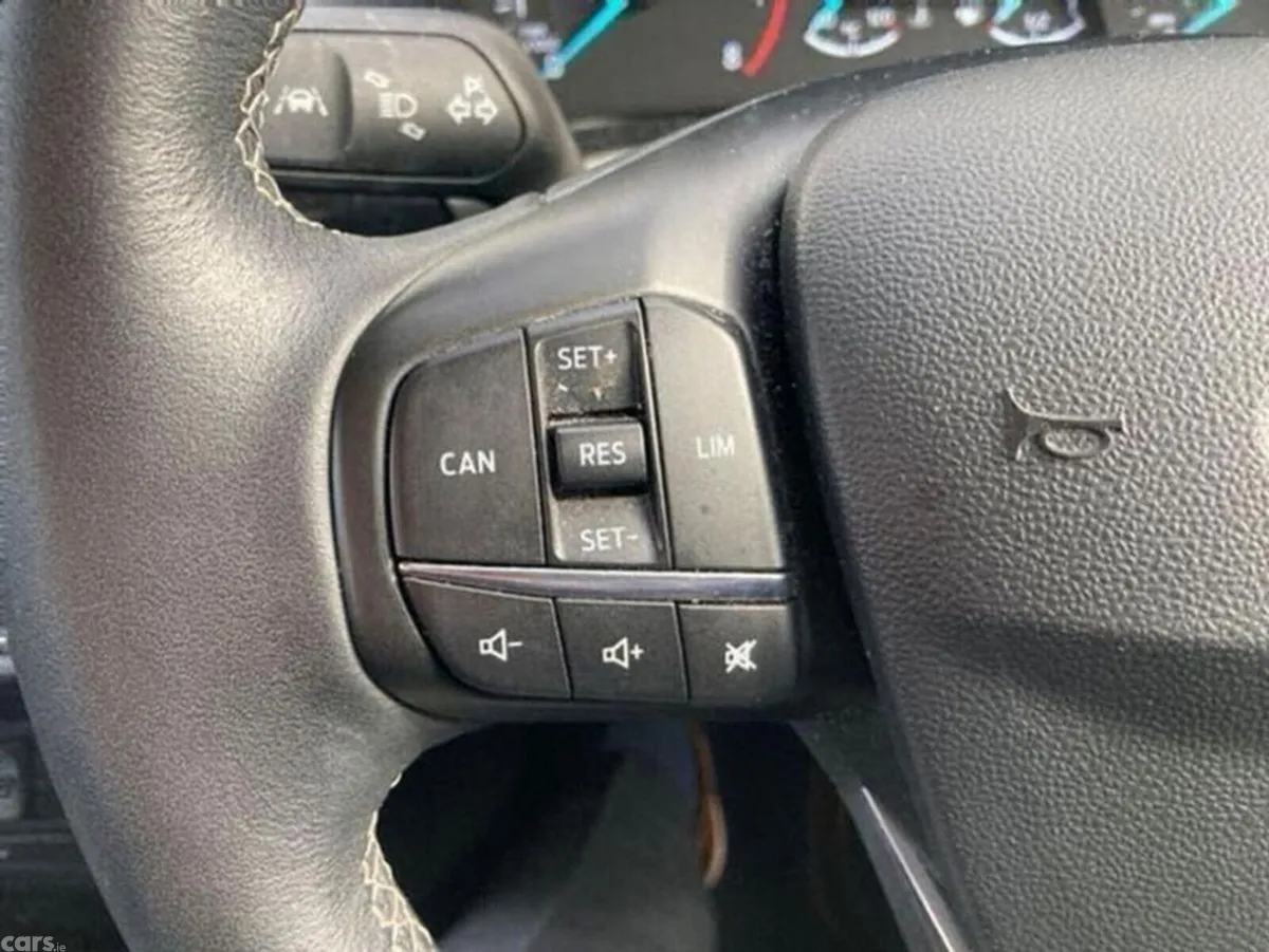 Ford Fiesta Hatchback, Petrol, 2020, Red